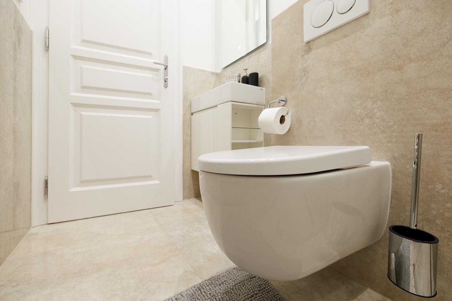 Stylish 1-bedroom 2-bath By Canal Minutes From Historic Centre Wien